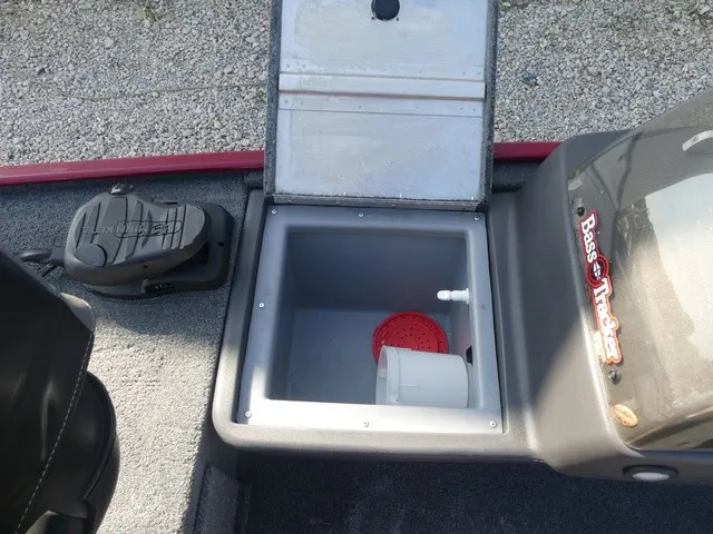 Slide: The Image of Tracker Bass Tracker Classic XL 2024 - 23