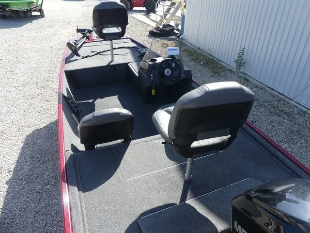 Slide: The Image of Tracker Bass Tracker Classic XL 2024 - 18