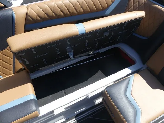 Slide: The Image of Tigé 23ZX 2023 - 27