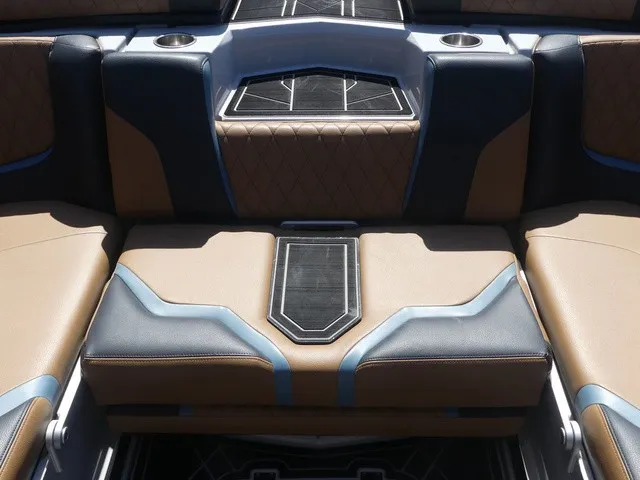 Slide: The Image of Tigé 23ZX 2023 - 23