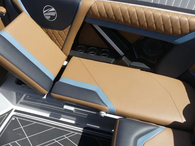 Slide: The Image of Tigé 23ZX 2023 - 28