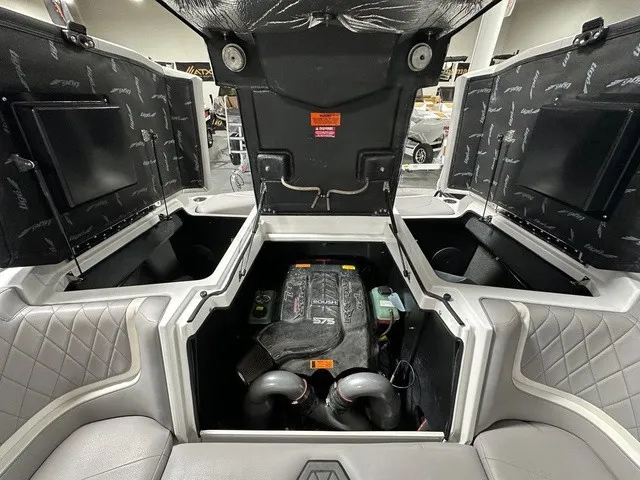 Slide: The Image of Tigé 25ZX 2021 - 21