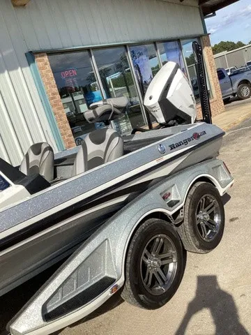 Slide: The Image of Ranger Z521L 2018 - 14