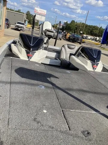 Slide: The Image of Ranger Z521L 2018 - 26