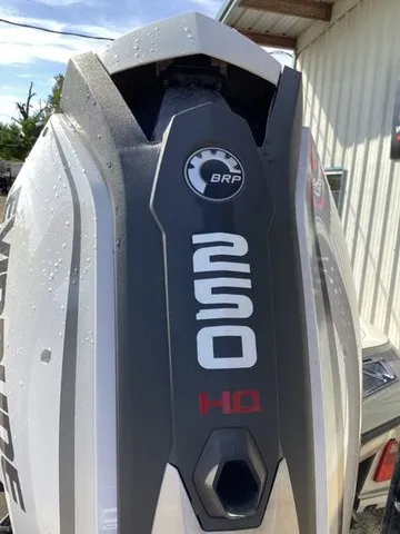 Slide: The Image of Ranger Z521L 2018 - 38