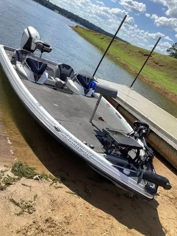 Slide: The Image of Ranger Z521L 2018 - 48