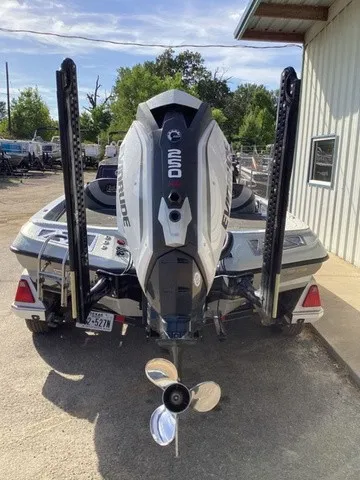 Slide: The Image of Ranger Z521L 2018 - 6