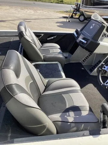 Slide: The Image of Ranger Z521L 2018 - 31