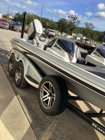 Slide: The Image of Ranger Z521L 2018 - 27