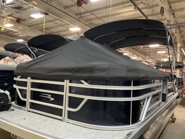 Slide: The Image of Bennington S-One Fishing 22 S1FC Tritoon 2027 - 18
