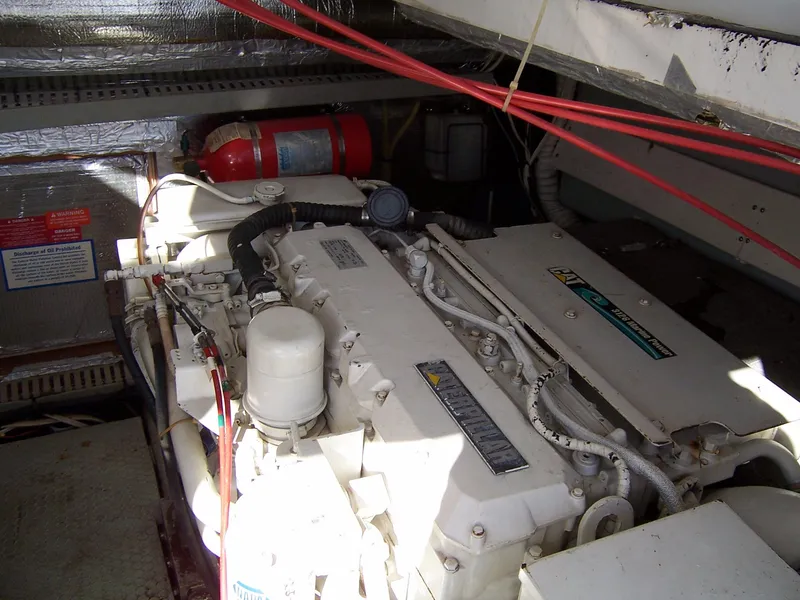 Slide: The Image of 36' Luhrs Stbd Cat Engine - 44