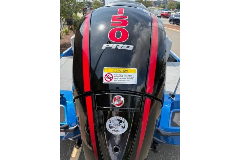 Slide: The Image of Outboard motor on Nitro Z18 XL Pro 2027 boat, featuring 150 Pro branding. - 8