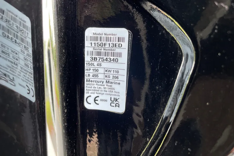 Slide: The Image of Label on Mercury Marine engine, model 1150F13ED, for Sun Tracker Party Barge 22 DLX. - 118
