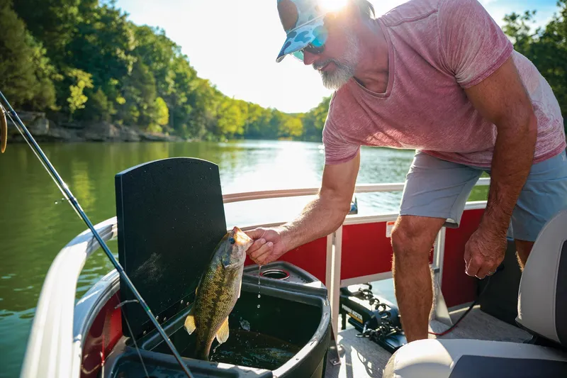 Slide: The Image of Sun Tracker Fishin' Barge 22 DLX 2027 - 76