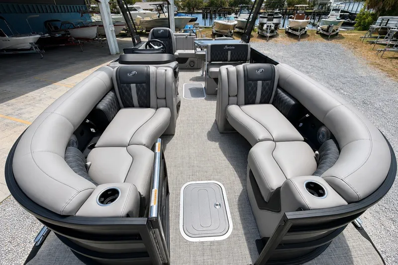 Slide: The Image of 2026 Barletta Lusso 25UE pontoon boat with luxurious seating and modern design. - 19