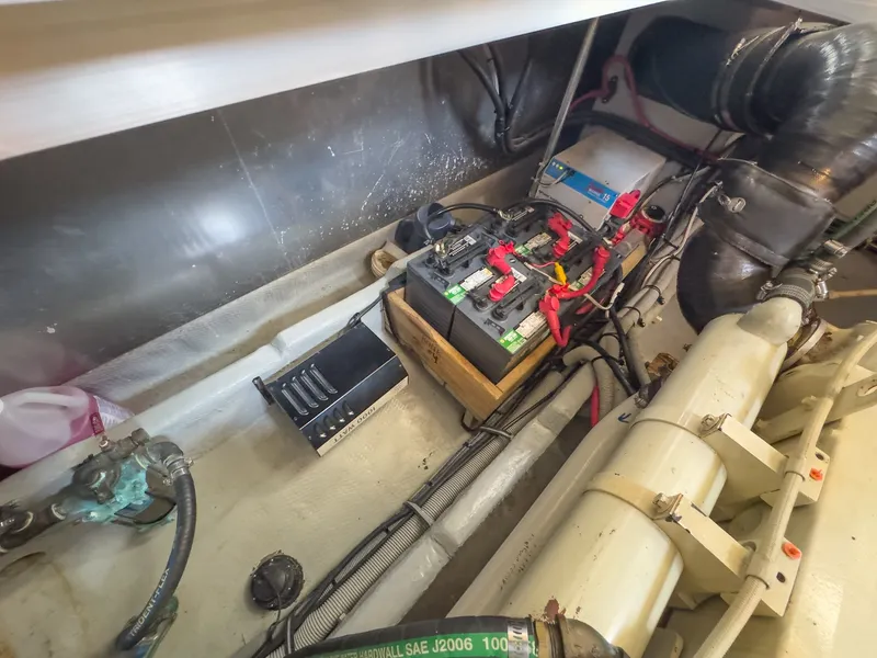 Slide: The Image of Mainship 390 Trawler 2000 - 48