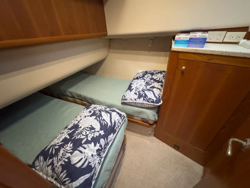Slide: The Image of Mainship 390 Trawler 2000 - 46