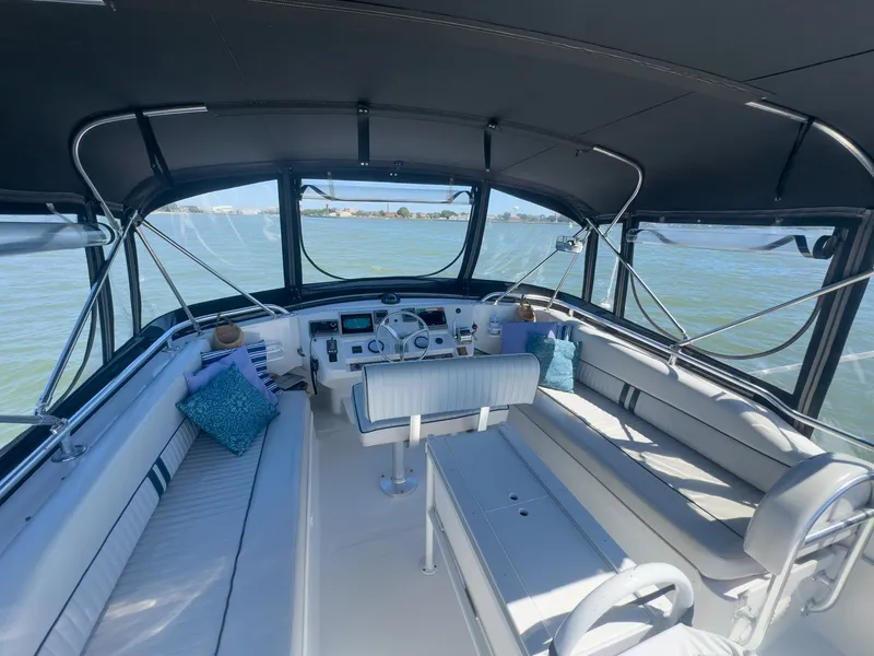 Slide: The Image of Mainship 390 Trawler 2000 - 17