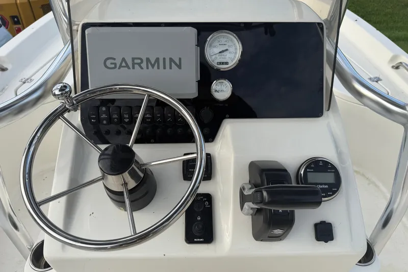 Slide: The Image of Steering console of 2025 Bulls Bay 2200 XS boat with Garmin navigation system. - 17