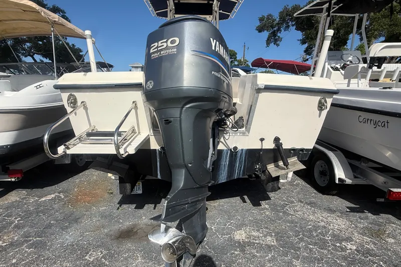 Slide: The Image of 2002 Grady-White Fisherman 222 boat with Yamaha 250 four-stroke outboard motor. - 3