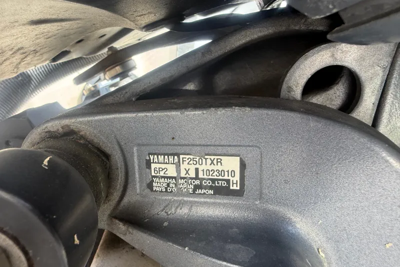 Slide: The Image of Yamaha F250TXR engine label on a 2002 Grady-White Fisherman 222 boat. - 39
