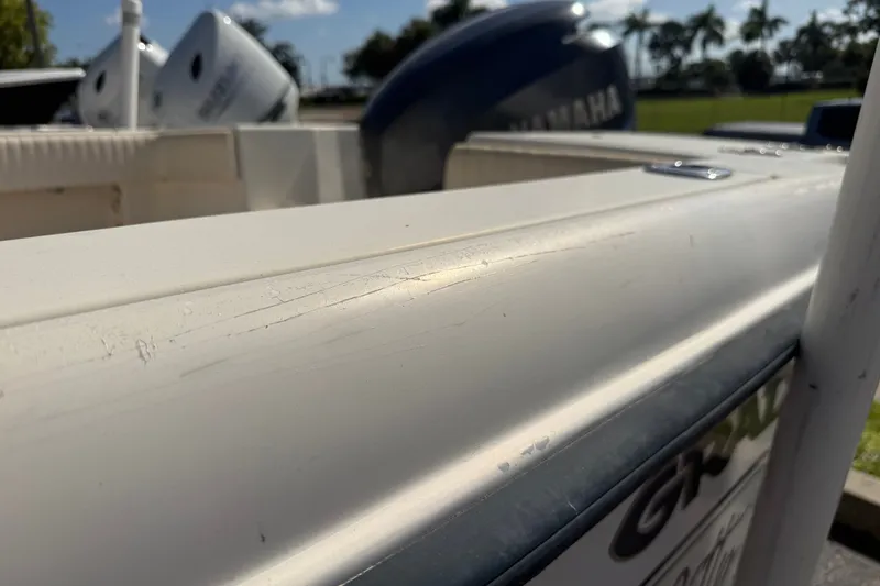Slide: The Image of 2002 Grady-White Fisherman 222 boat with Yamaha engine, close-up view. - 10