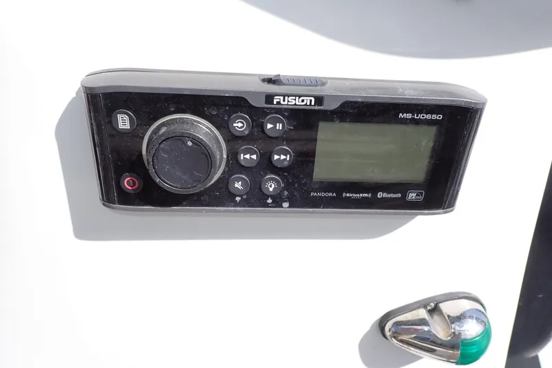 Slide: The Image of Fusion MS-UD650 marine stereo on 2015 Blue Wave 2400 PureBay boat dashboard. - 32