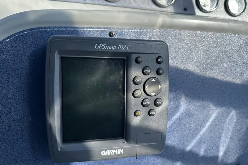 Slide: The Image of Garmin GPSmap 192C on 2004 Bayliner 3055 Ciera Sunbridge dashboard. - 16