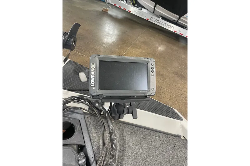 Slide: The Image of Lowrance Elite fish finder on 2019 Ranger RT188 boat dashboard. - 14