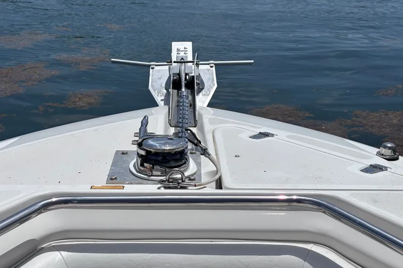 Slide: The Image of Bow of 2006 Boston Whaler Outrage 270 with anchor and winch system. - 20
