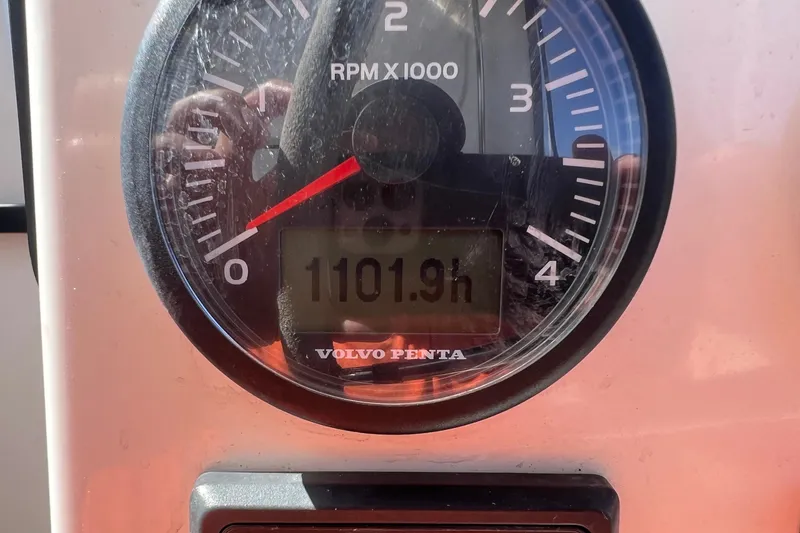 Slide: The Image of Volvo Penta tachometer displaying 1101.9 hours on a 2021 Fountaine Pajot SABA 50. - 59