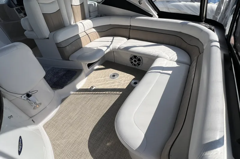 Slide: The Image of Luxurious seating area on a 2006 Four Winns 348 Vista boat interior. - 3