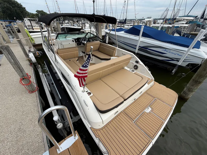 Slide: The Image of Sea Ray SDX 250 2019 - 5