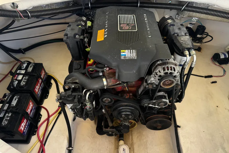 Slide: The Image of Engine compartment of a 2003 Chaparral Sunesta 263 boat with Volvo Penta 5.7L engine. - 22