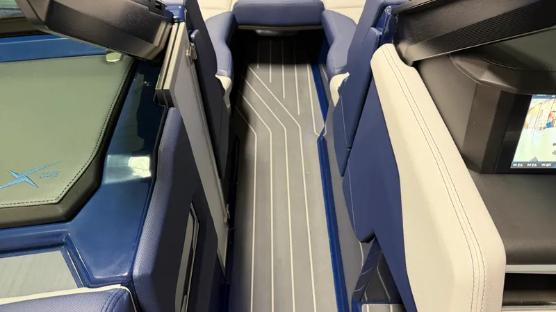 Slide: The Image of Mastercraft X23 2027 - 77