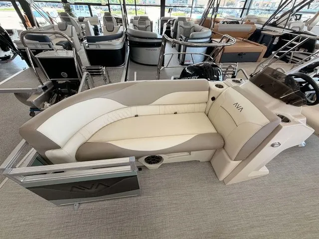 Slide: The Image of The image shows the interior of a 2027 Avalon VEN 23E85 VRB with sleek seating. - 5