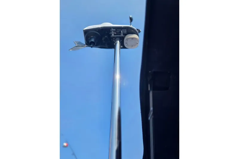 Slide: The Image of Antenna on Hake Seaward 32RK sailboat, 2011 model, against clear blue sky. - 16