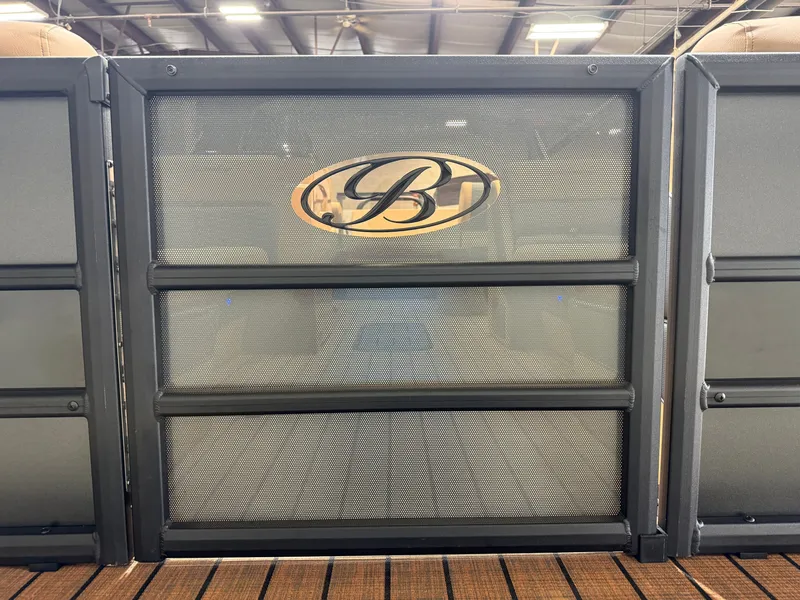 Slide: The Image of Bentley Pontoons Elite 223 Swingback Tritoon 2027 - 41