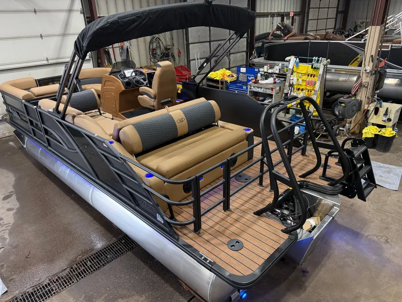 Slide: The Image of Bentley Pontoons Elite 223 Swingback Tritoon 2027 - 59