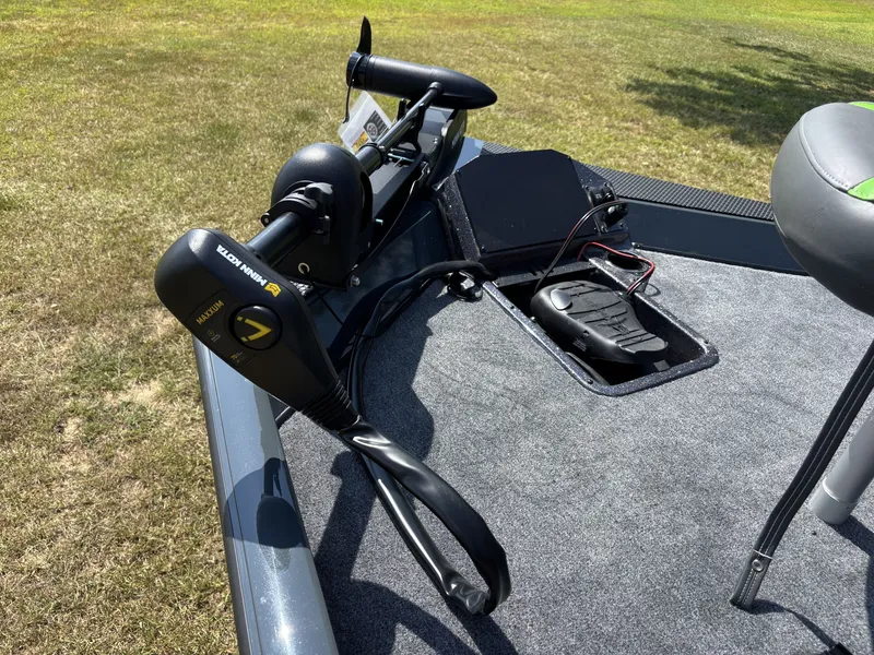 Slide: The Image of The image shows the deck of a Ranger RT RT198P boat with a Minn Kota trolling motor. - 15