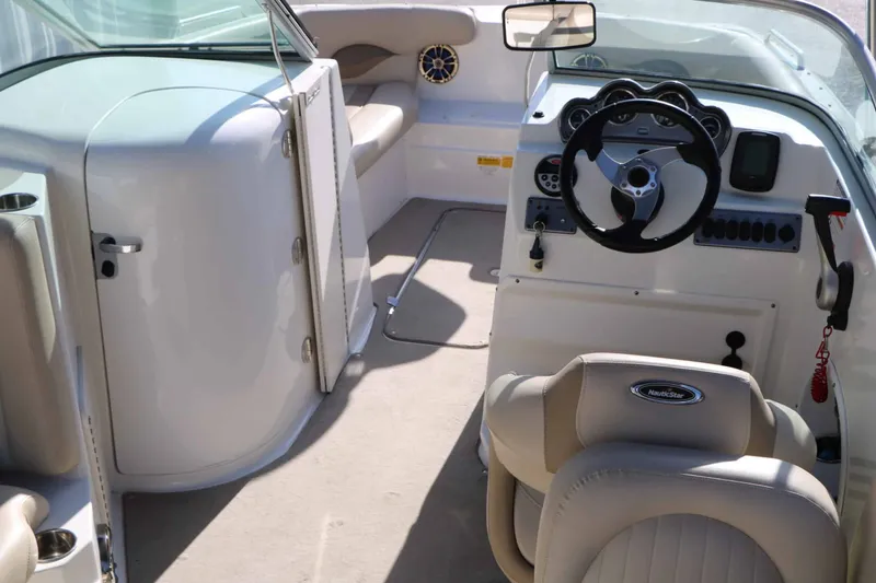 Slide: The Image of NauticStar 223 DC Sport Deckboat 2013 - 21