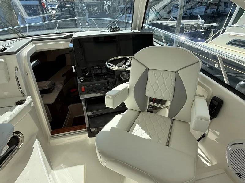 Slide: The Image of Pursuit OS 325 OFFSHORE 2026 - 51