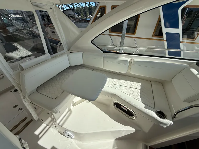 Slide: The Image of Pursuit OS 325 OFFSHORE 2026 - 46