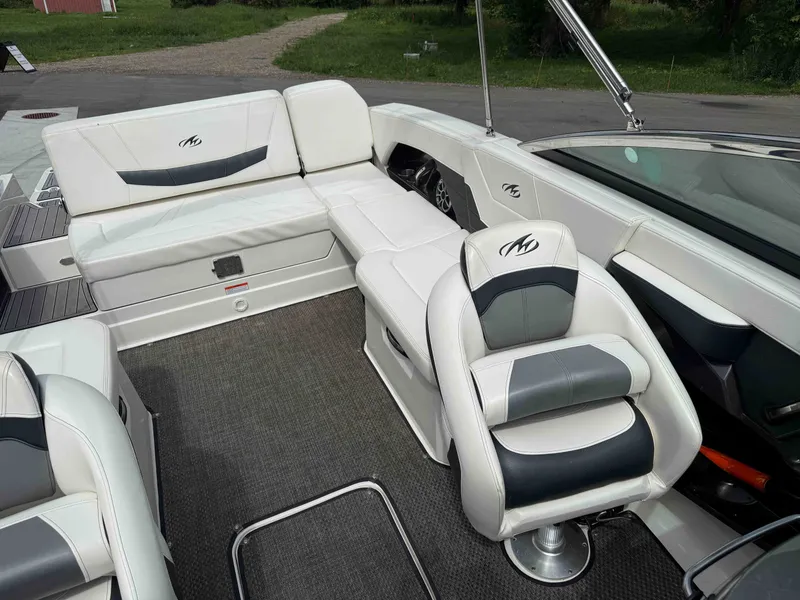 Slide: The Image of Monterey 268SS Super Sport 2014 - 14