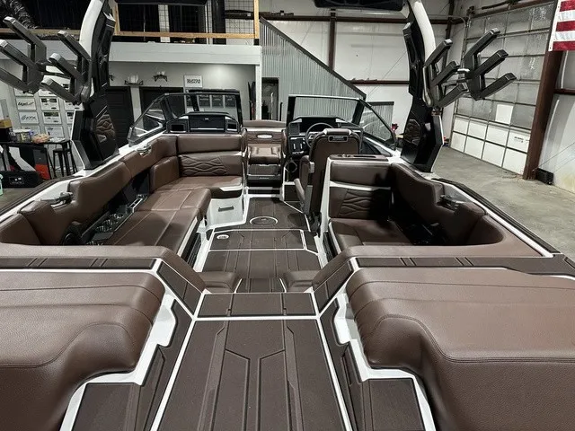 Slide: The Image of Supra SL 550 2027 - 10