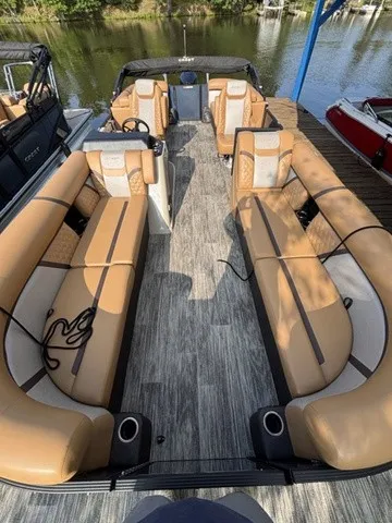 Slide: The Image of Crest Conquest 25 FT 2026 - 6