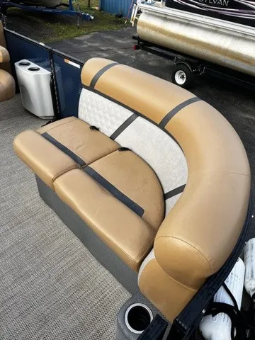 Slide: The Image of Crest Classic 200 SLC Pontoon 2025 - 12