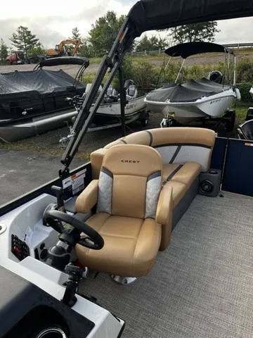 Slide: The Image of Crest Classic 200 SLC Pontoon 2025 - 17