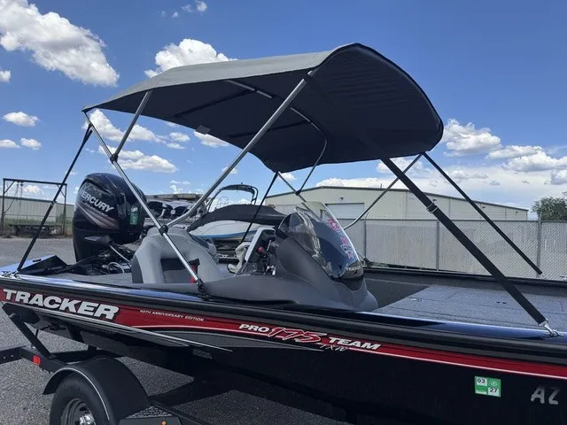 Slide: The Image of Tracker Pro Team 175 TXW 2018 - 32