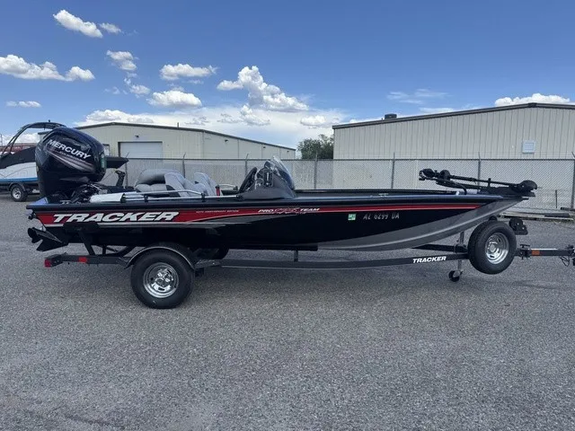 The Image of Tracker Pro Team 175 TXW 2018 - 1